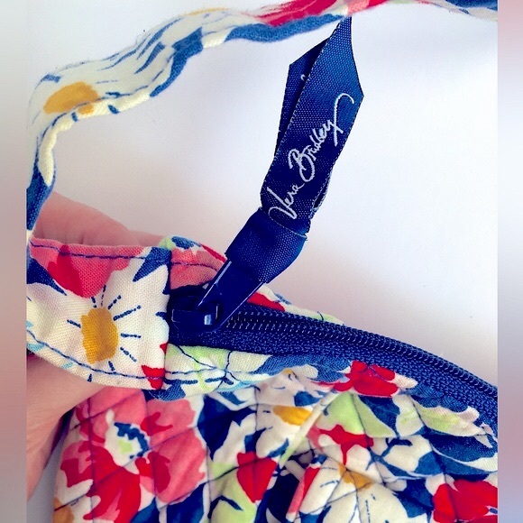 Vera Bradley Summer Cottage Pattern Crossbody Saddle Bag - Picture 6 of 13